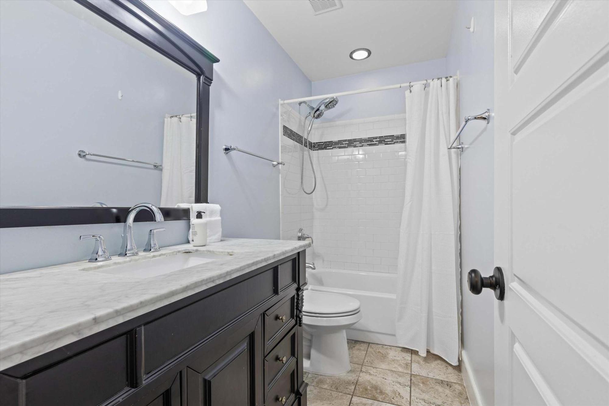 Holiday home Entire 3-br Row House In Peaceful Kingman Park Dc