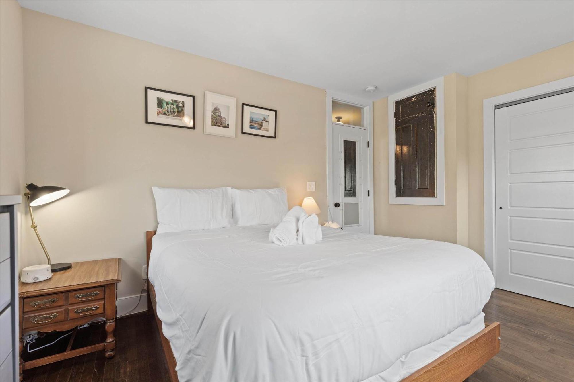 Entire 3-br Row House In Peaceful Kingman Park Dc Holiday home