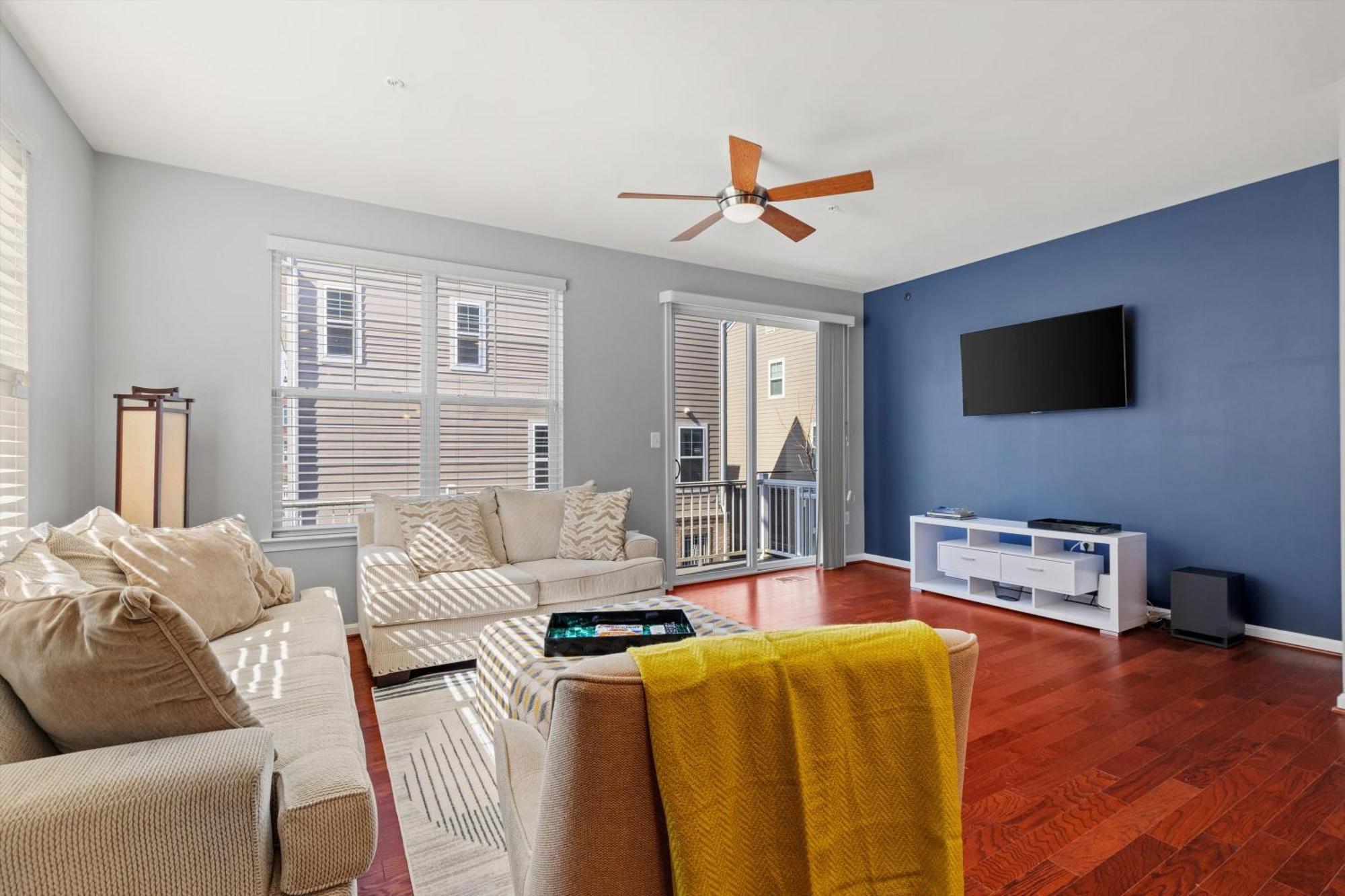 Convenience At A Great Value 4-br Dc Washington