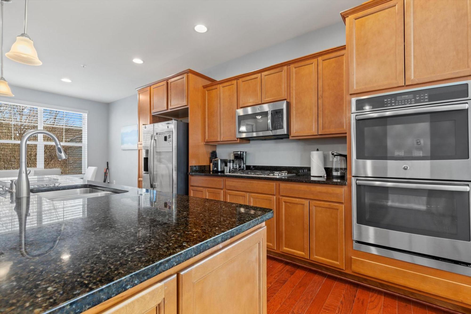 Convenience At A Great Value 4-br Dc