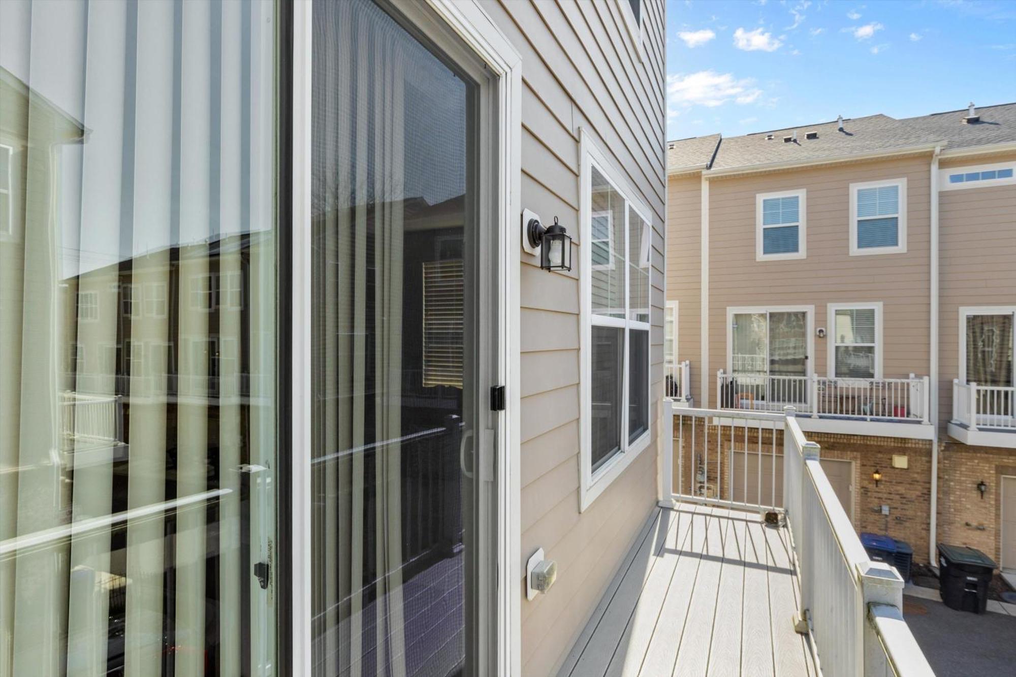 Convenience At A Great Value 4-br Dc Holiday home *