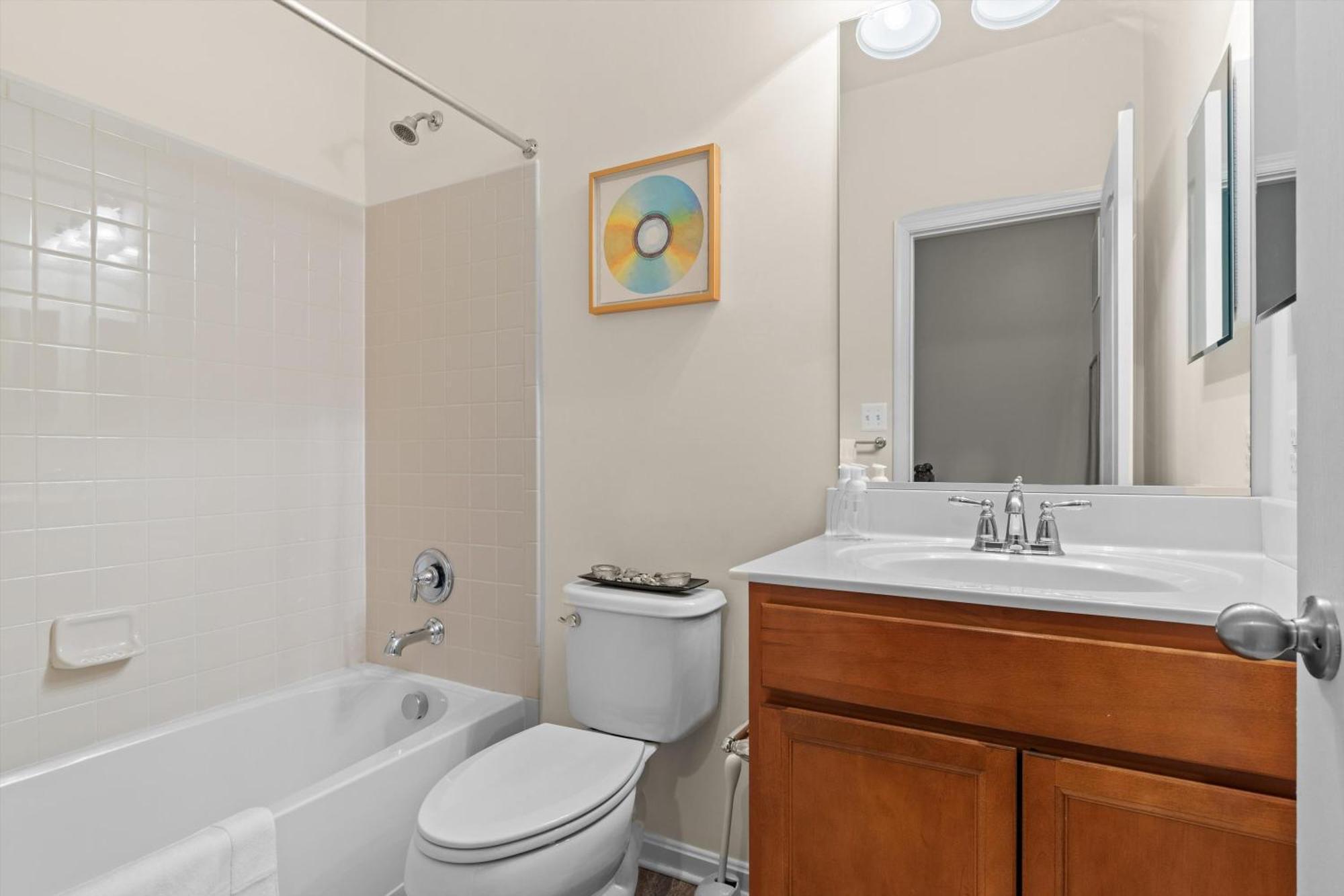 Convenience At A Great Value 4-br Dc Holiday home Washington