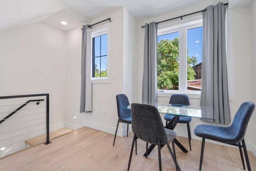 Townhouse At Capitol Hill 4 With Rooftop Apartment Washington
