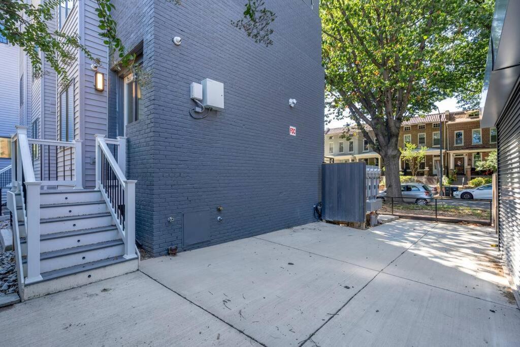 Townhouse At Capitol Hill 4 With Rooftop Apartment
