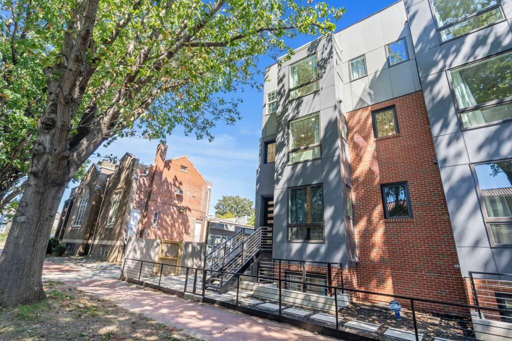 Townhouse At Capitol Hill 4 With Rooftop Apartment *