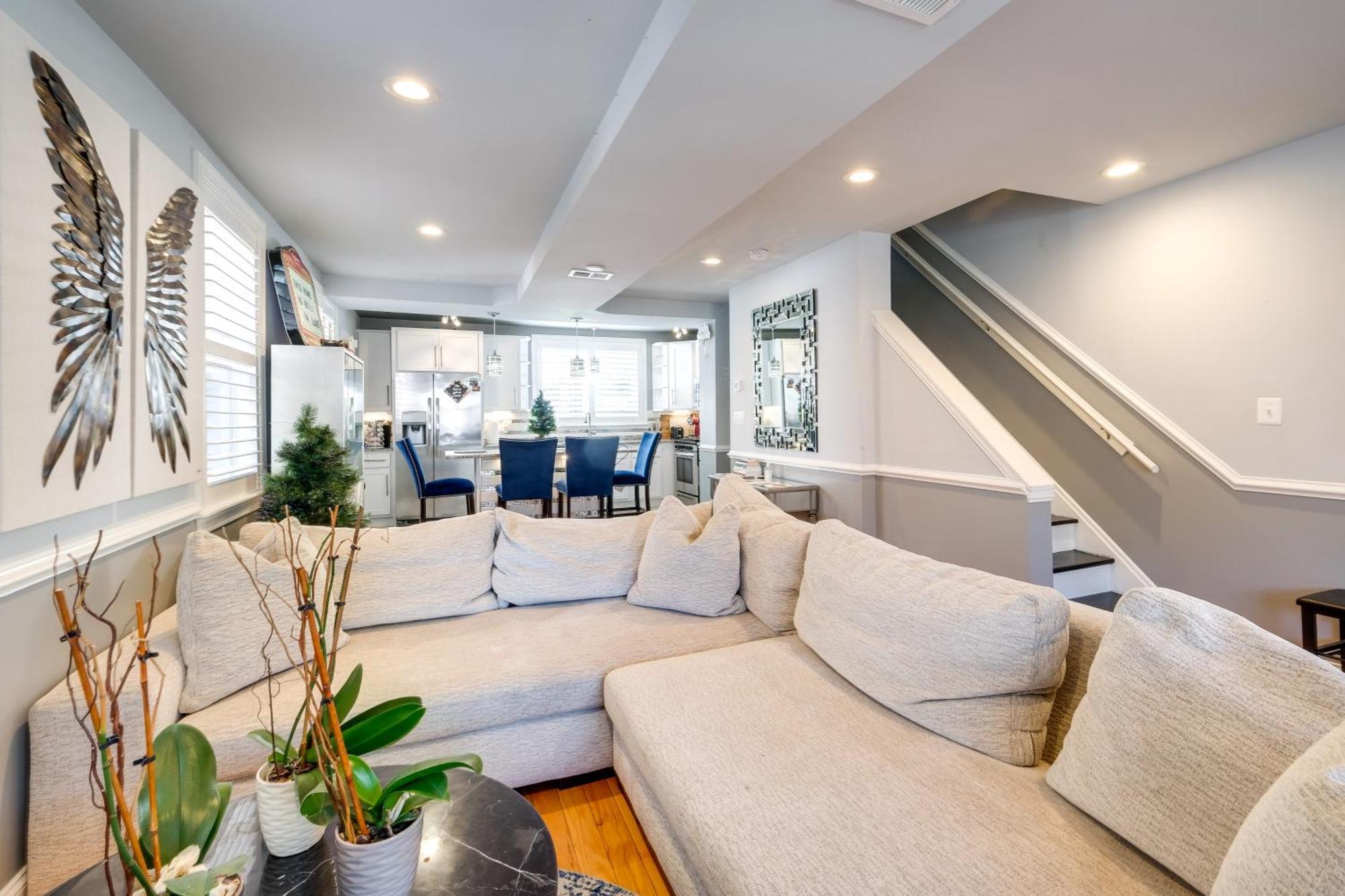 Washington, Dc, With Rooftop Game Room, Hot Tub Washington
