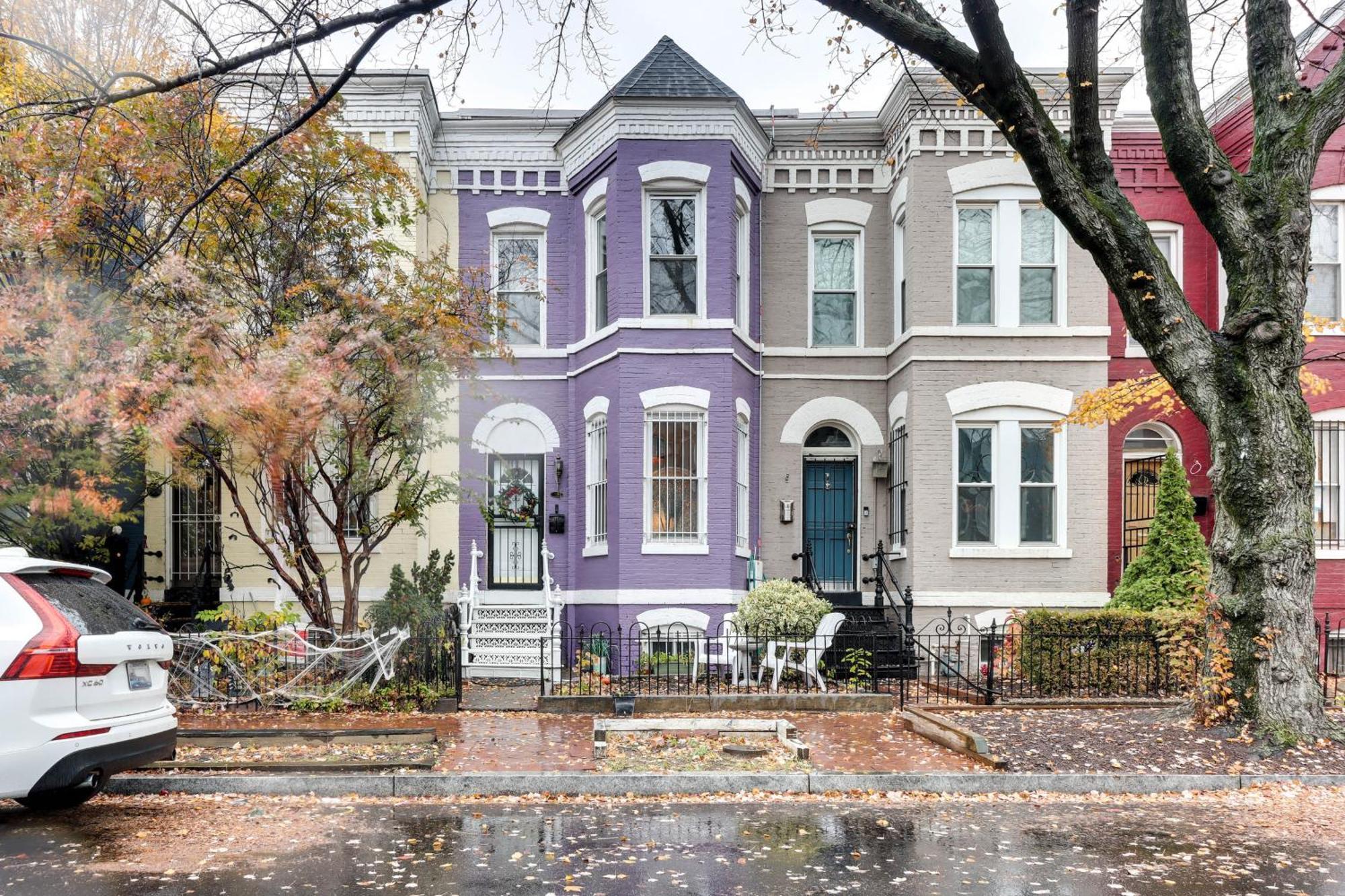 Unique Dc Row House Near Historic H Street! Holiday home *