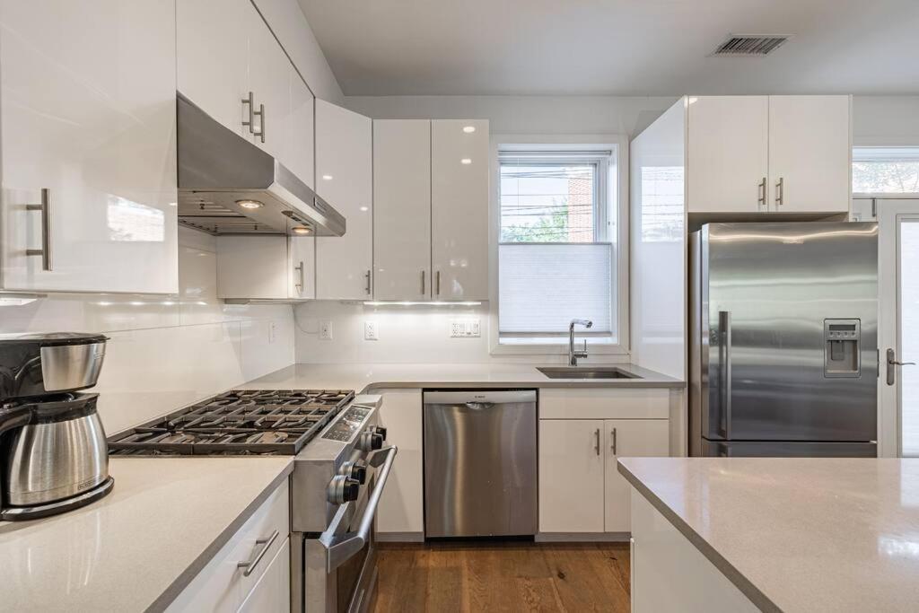 Beautiful 4br Entire House In Dc Washington