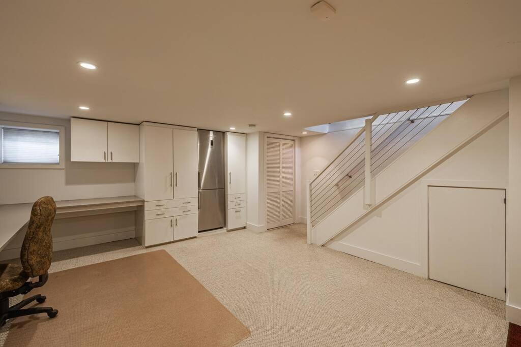 Beautiful 4br Entire House In Dc Holiday home