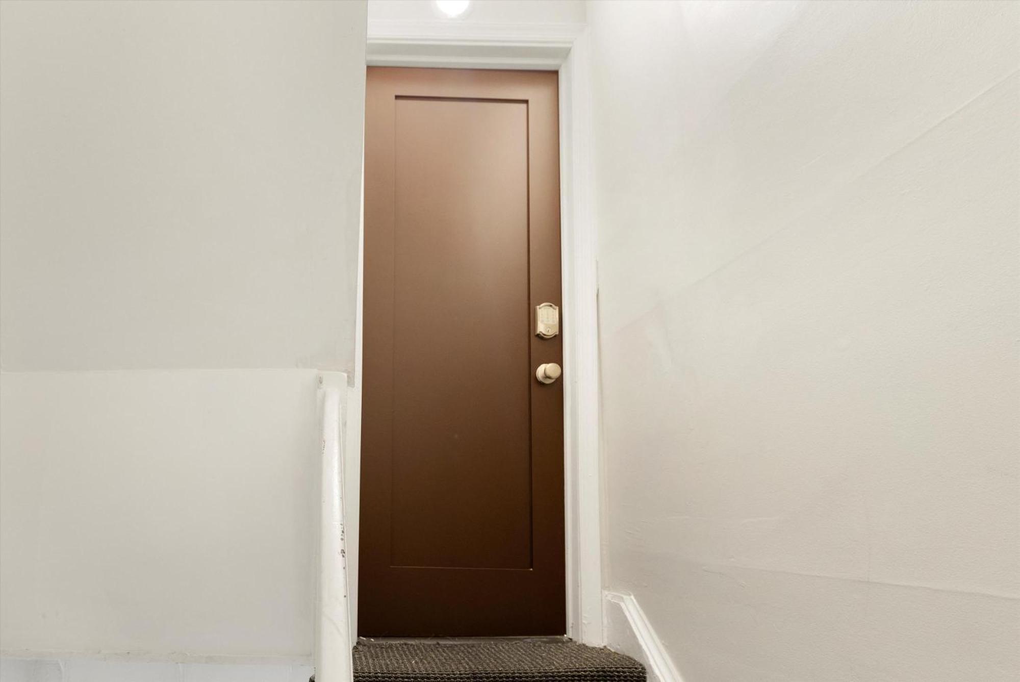 Chic 1-br Loft Nestled Between Dupont & Logan Apartment Washington