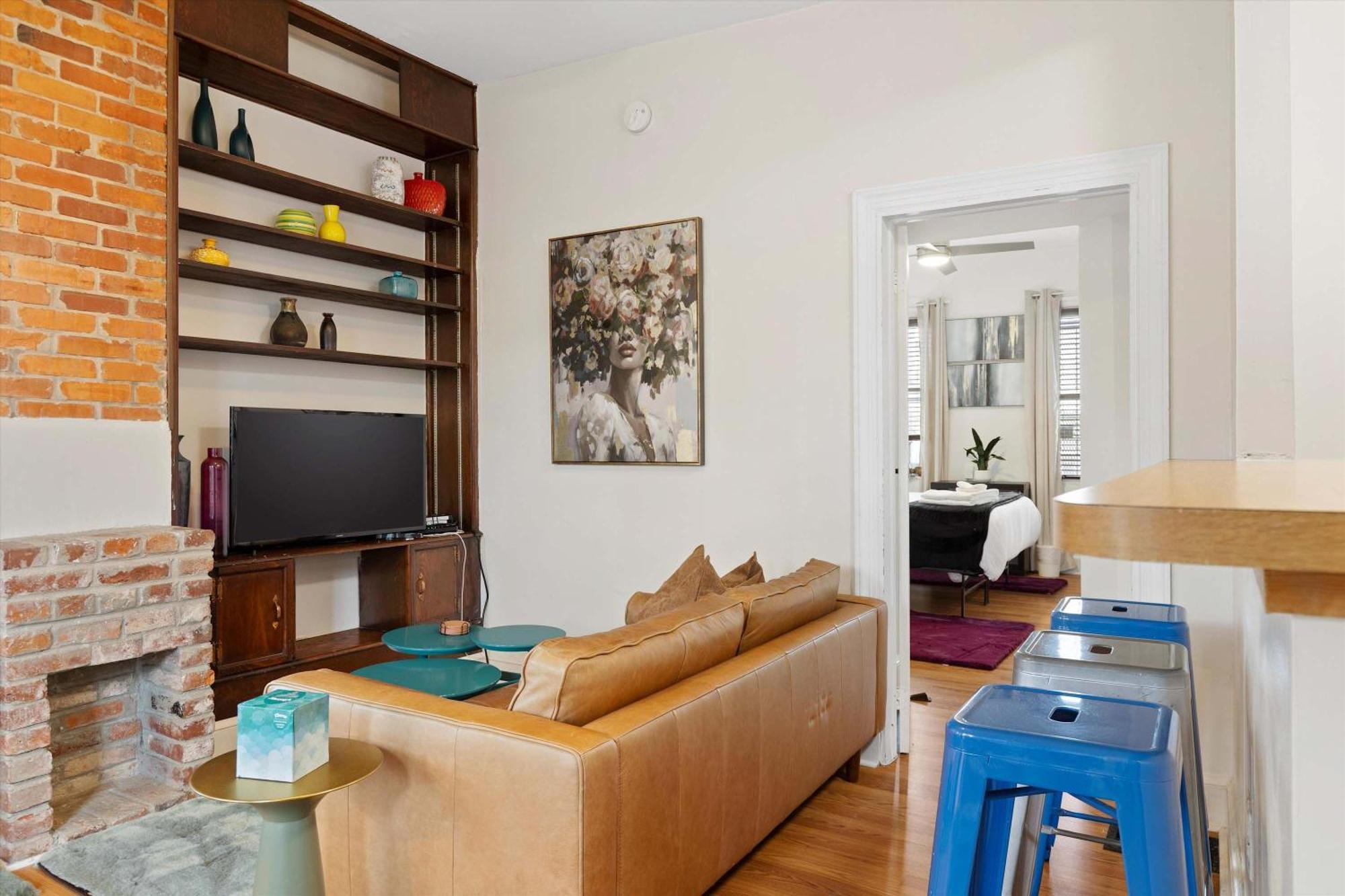 Chic 1-br Loft Nestled Between Dupont & Logan Apartment Washington