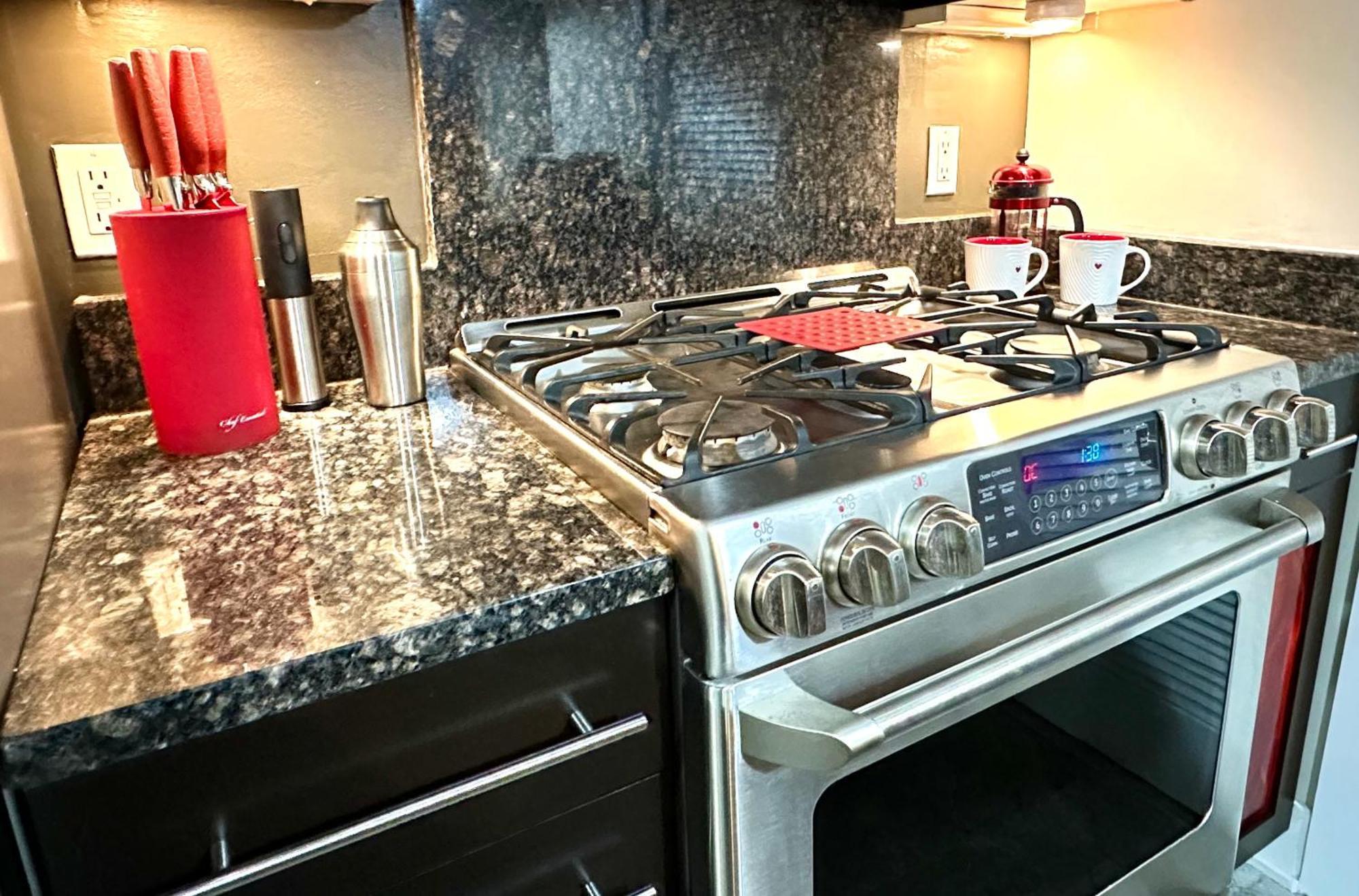 Walk, Scoot, Bike! No Car Needed Bed & Breakfast