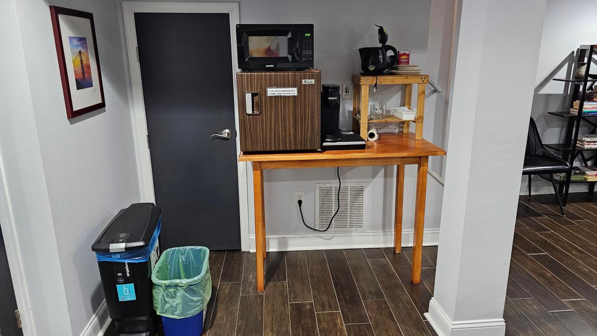English Basement Suite: Metro-adjacent Petworth Retreat With Parking Washington