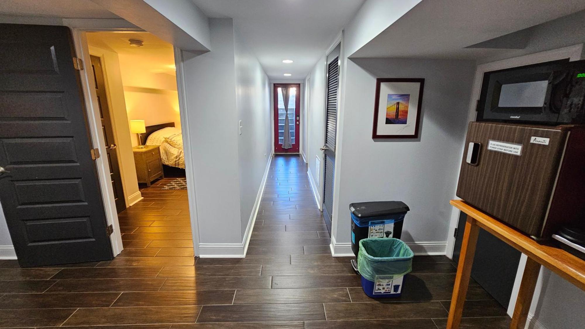 English Basement Suite: Metro-adjacent Petworth Retreat With Parking * Washington