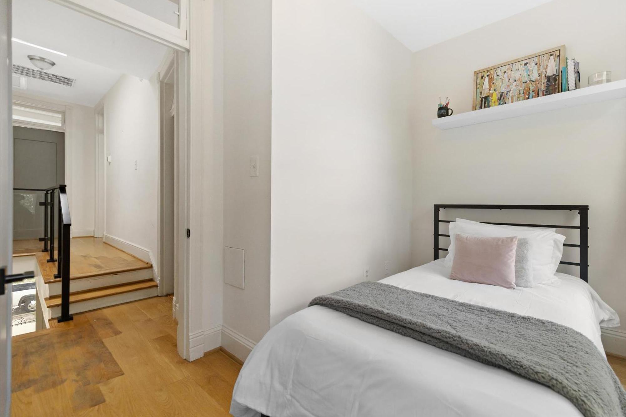 H St Dc Haven 4-br Holiday home