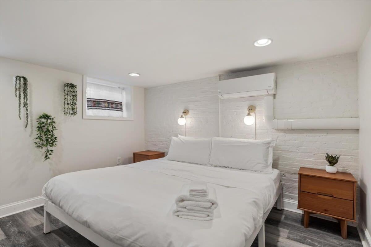 Garden-level 2-br In Historic Petworth * Washington