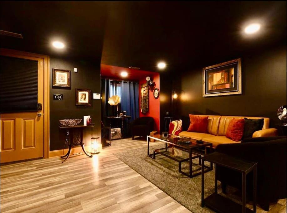 Apartment Bloomingdale Blues Speakeasy Free Parking *