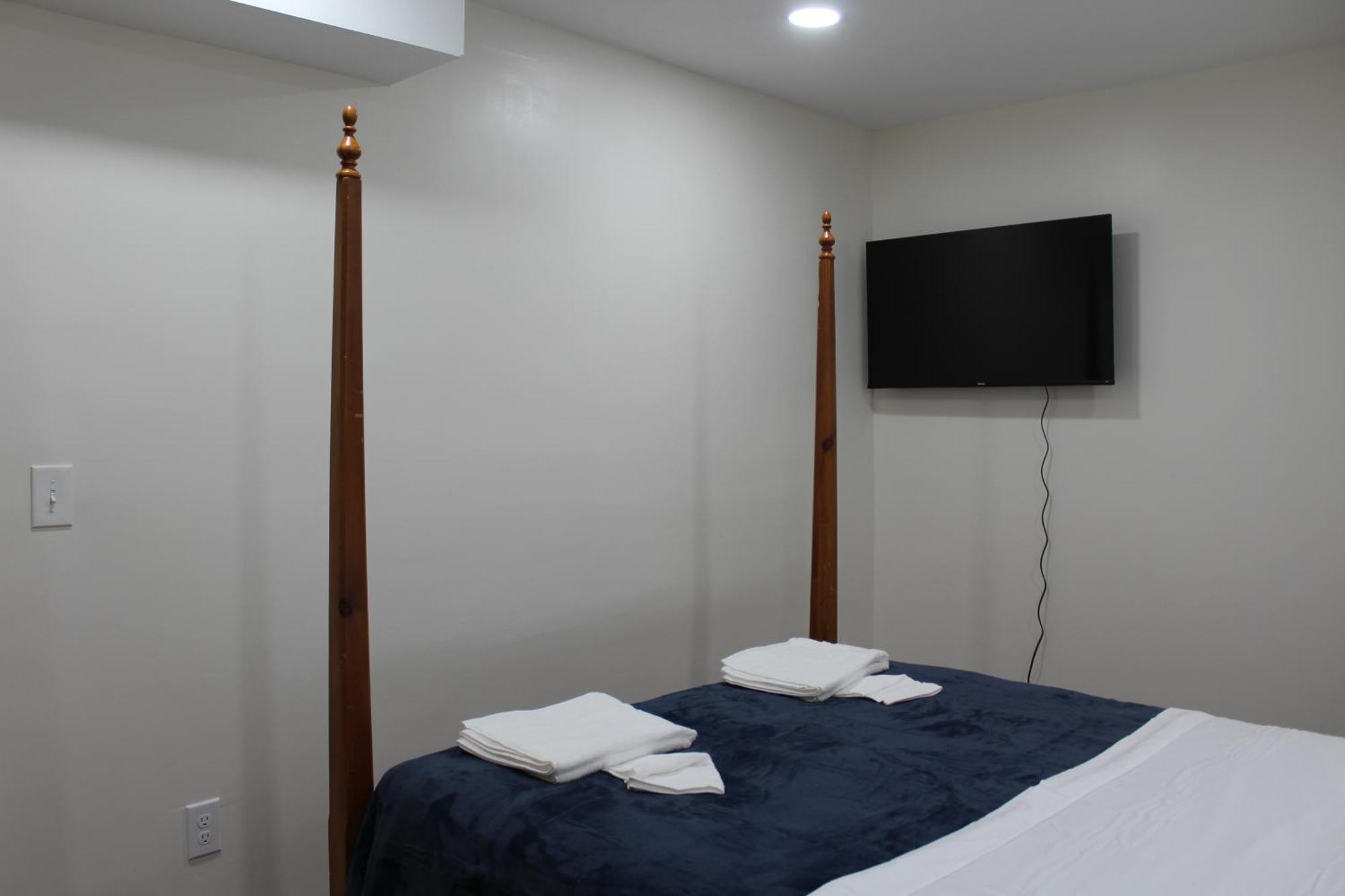 Unit 1 - Two Bedroom With Wifi In Awesome - Visit Bitly Link Slash Nelsonpl1 *