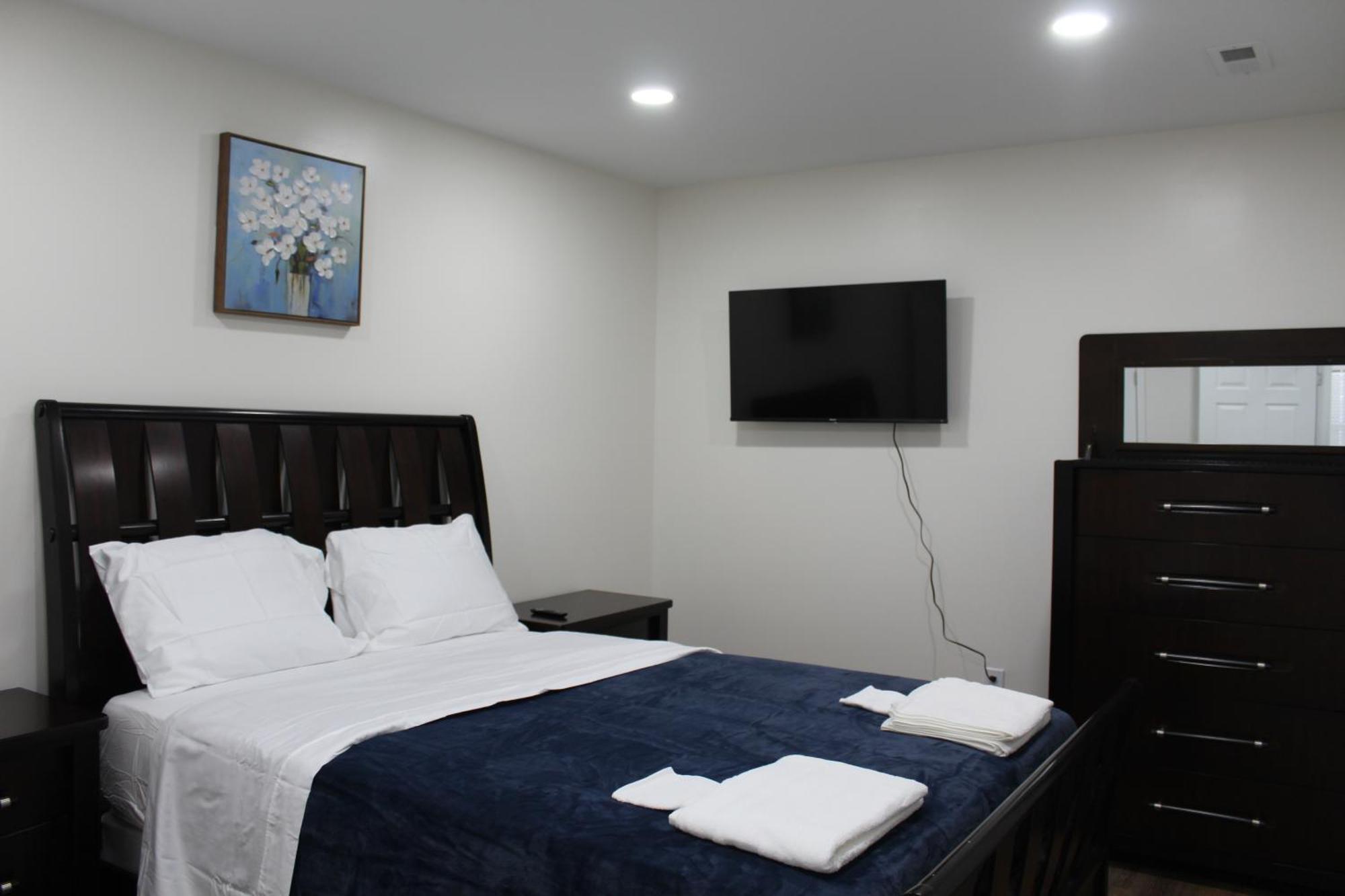 Unit 1 - Two Bedroom With Wifi In Awesome - Visit Bitly Link Slash Nelsonpl1 Bed & Breakfast