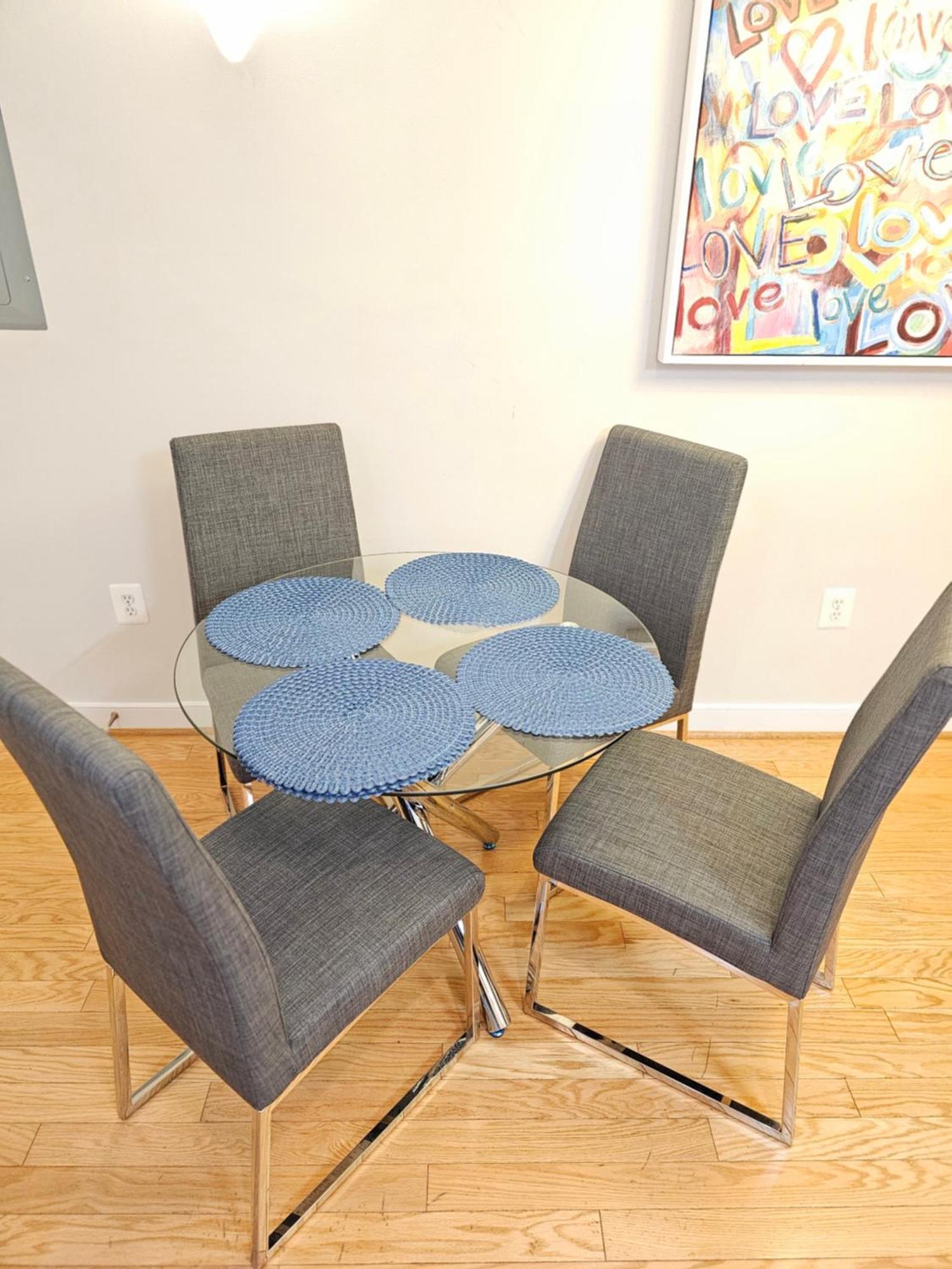 Chic 2 Bedroom At 2121