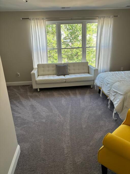 Bed & Breakfast Spacious 5br 15 Mins From Downtown -free Parking!