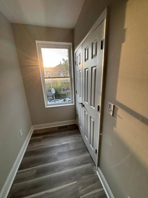Spacious 5br 15 Mins From Downtown -free Parking! * Washington