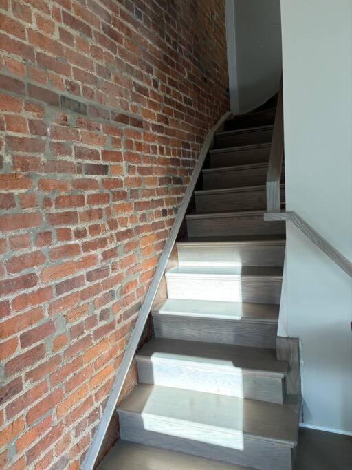 Bed & Breakfast Spacious 5br 15 Mins From Downtown -free Parking!