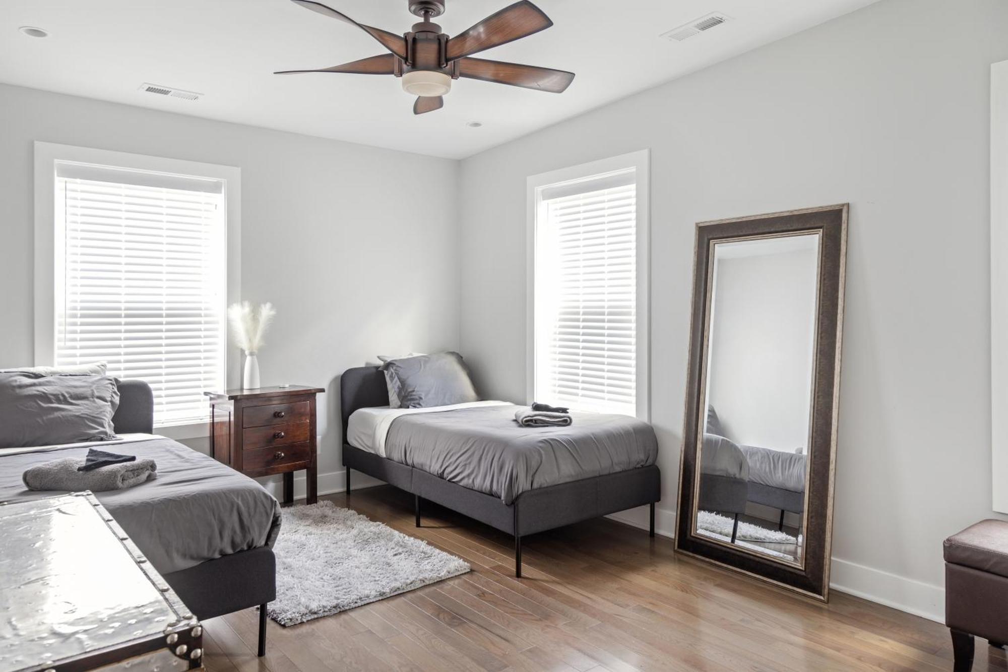 Luxury 4br 7 Mins To Us Capital, Rooftop Deck, In Free Parking * Washington