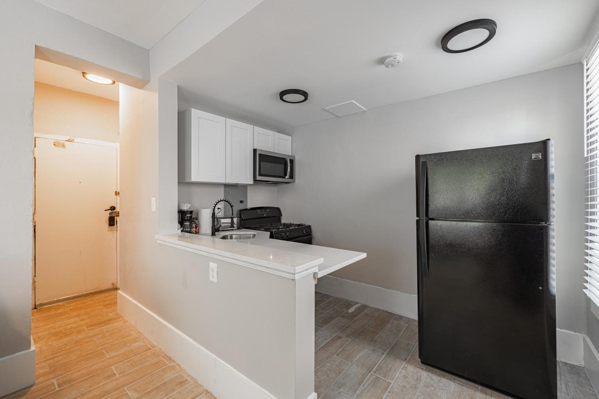 Apartment Updated Studio In Dupont Dc *