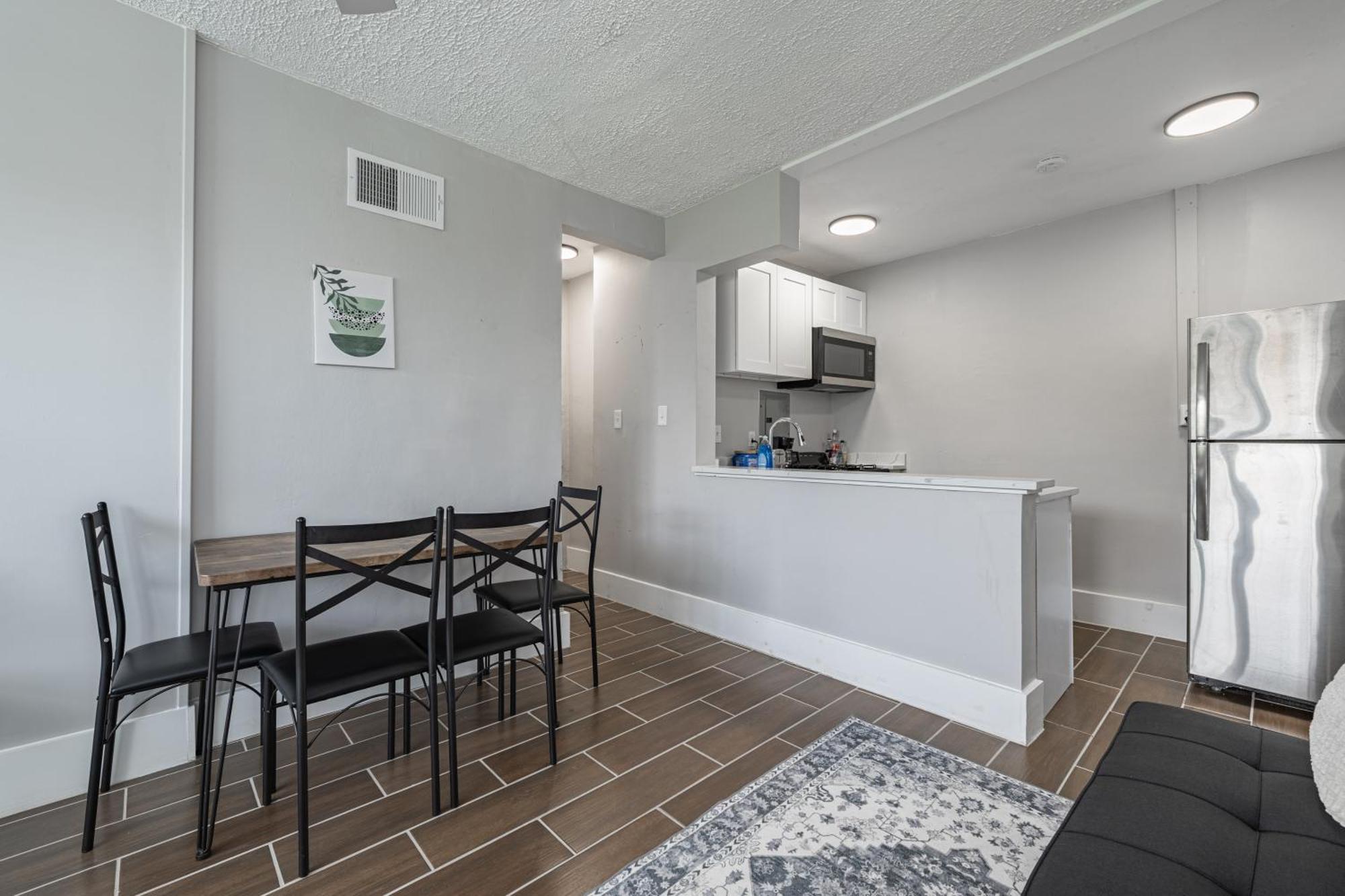 Updated Studio In Dupont Dc * Washington