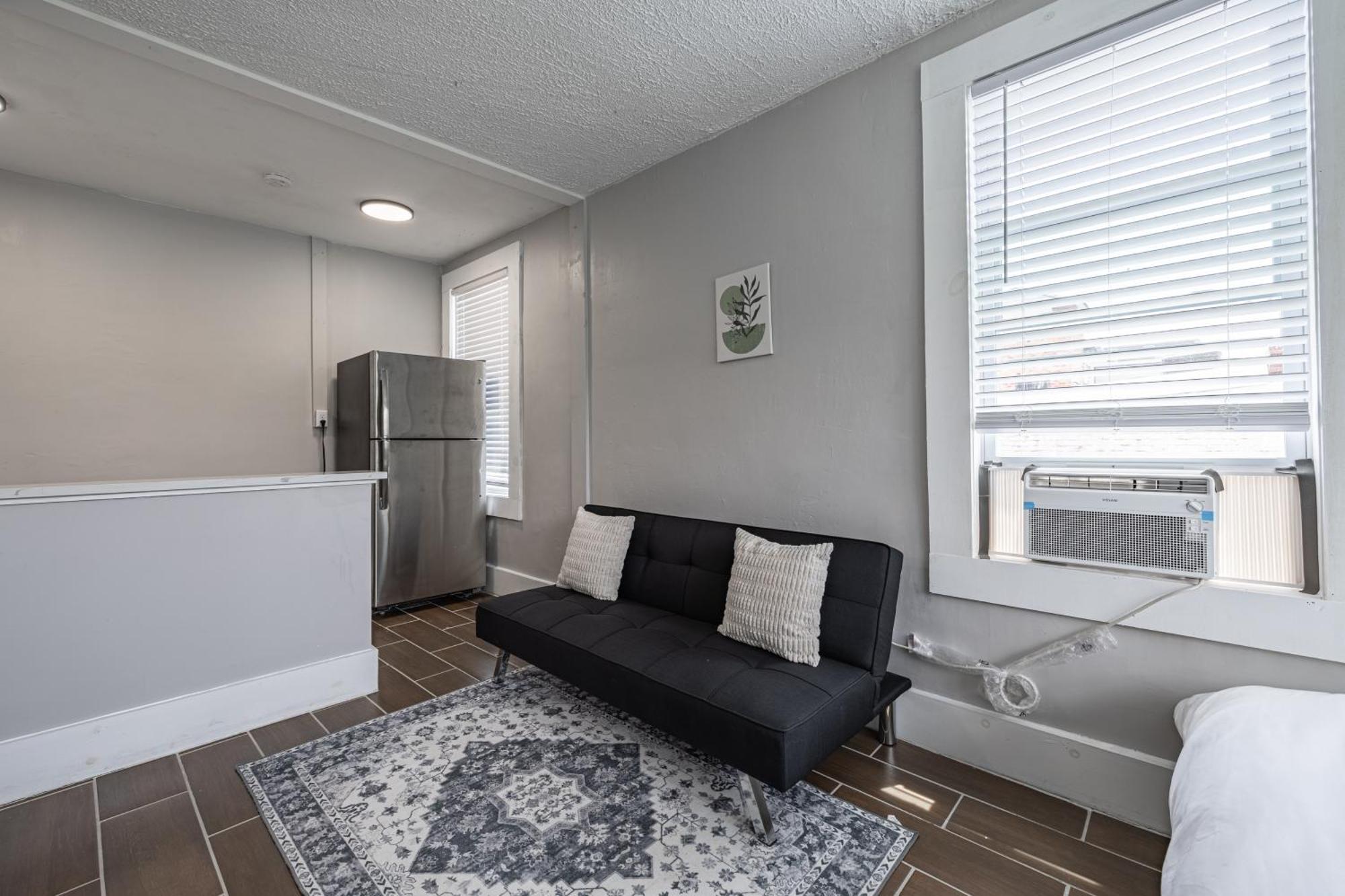Apartment Updated Studio In Dupont Dc *