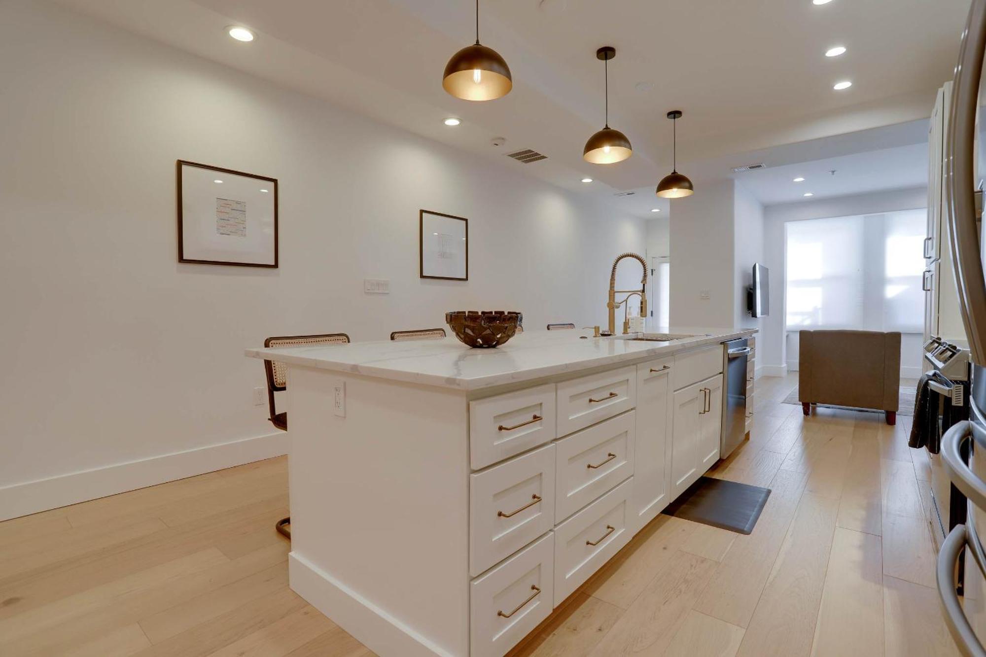 Sojourn's Stanton Park Sleeps 4 * Washington