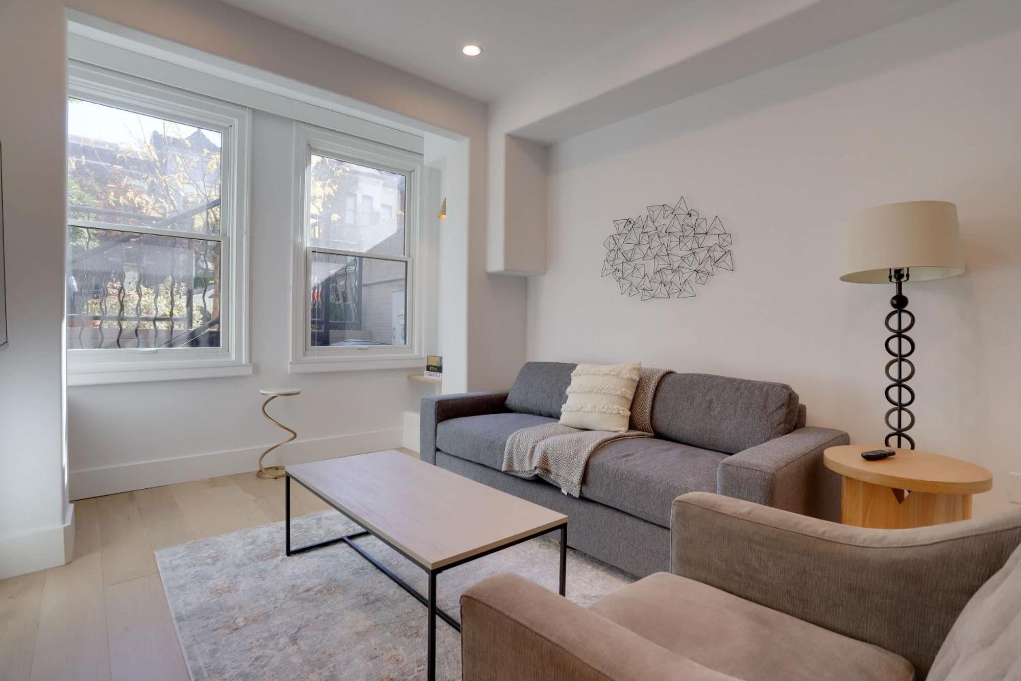 Sojourn's Stanton Park Sleeps 4 Apartment