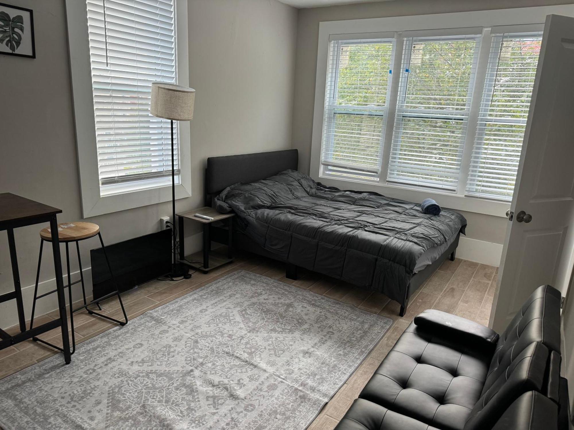 Cozy Studio In Dc