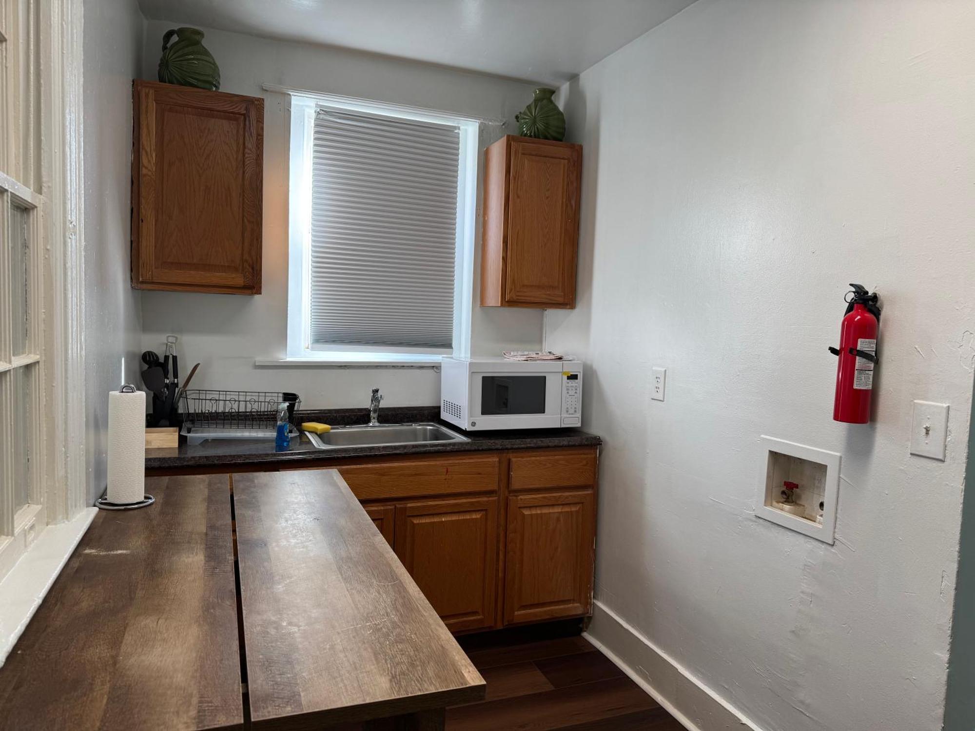 Beautiful Updated 4br In Dc With Easy Parking