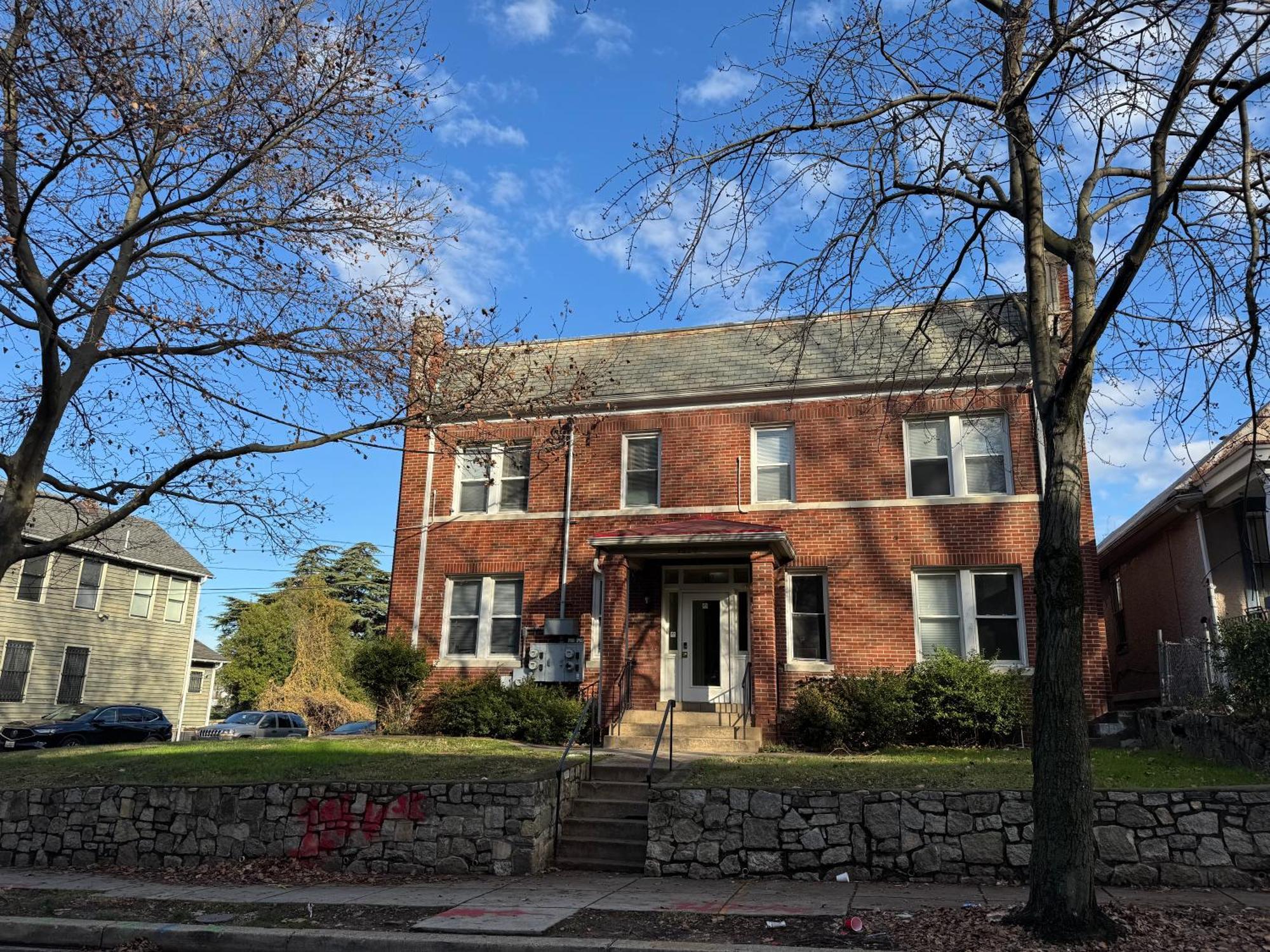 Beautiful Updated 4br In Dc With Easy Parking * Washington