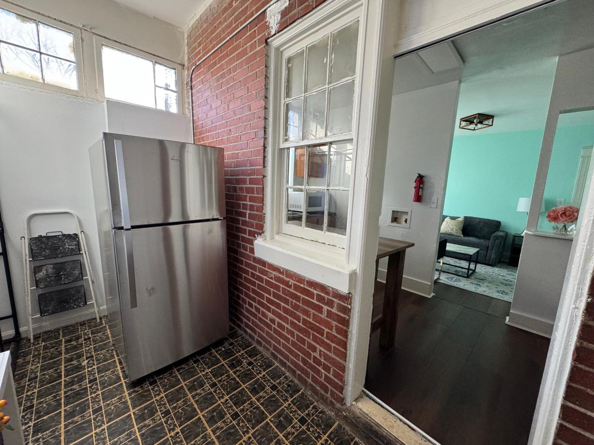 Apartment Beautiful Updated 4br In Dc With Easy Parking *