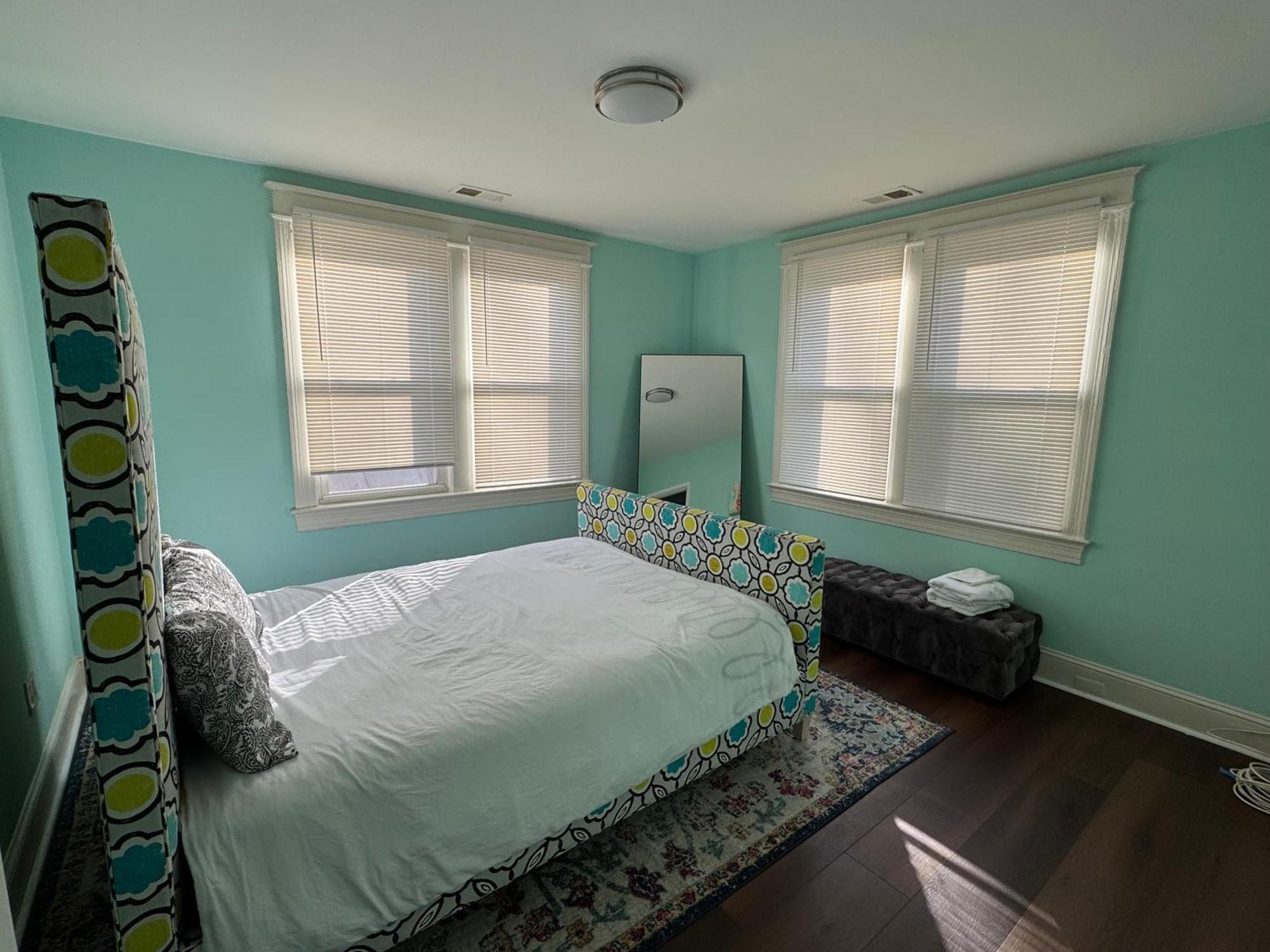 Beautiful Updated 4br In Dc With Easy Parking Apartment Washington