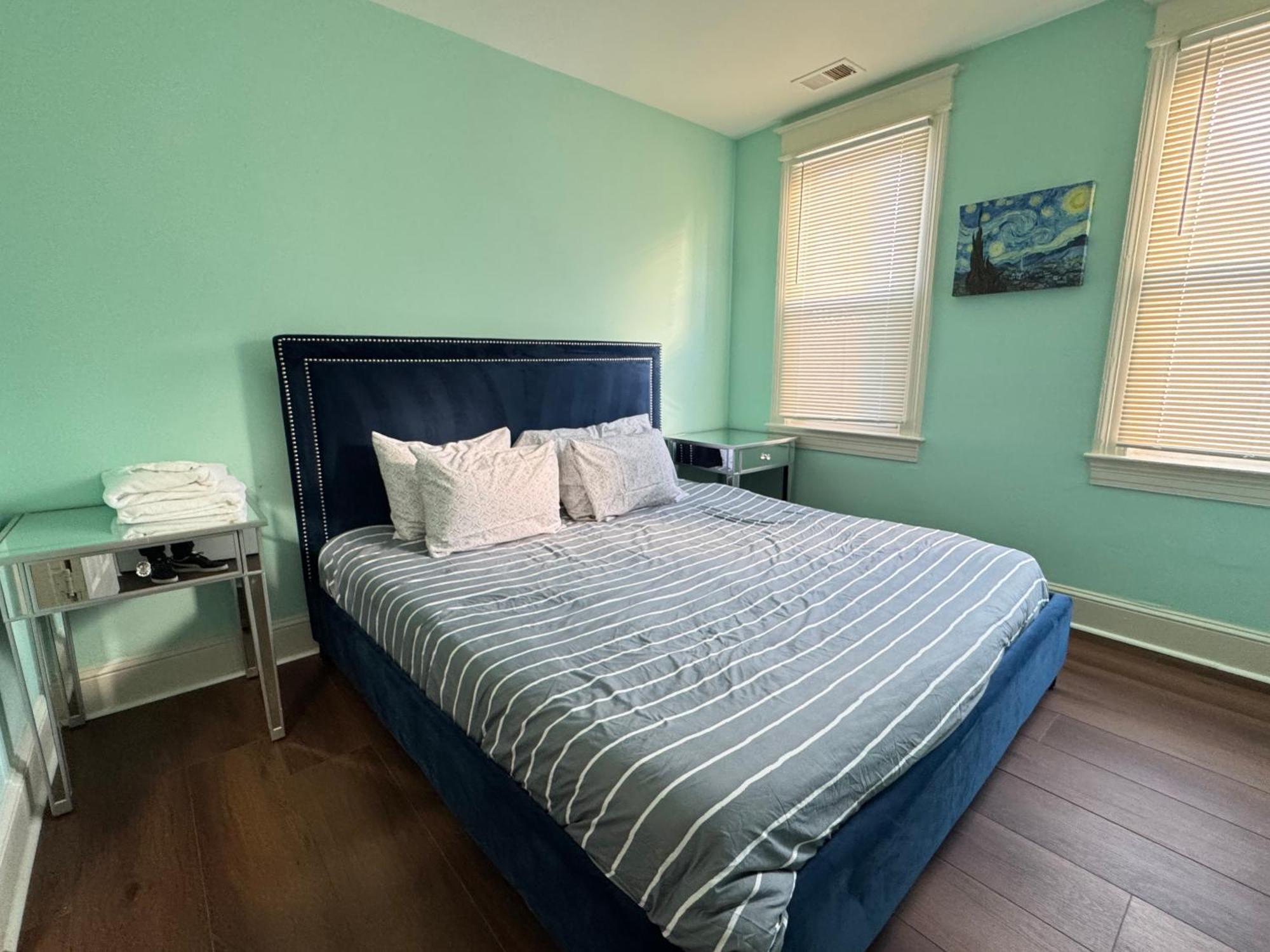 Beautiful Updated 4br In Dc With Easy Parking * Washington