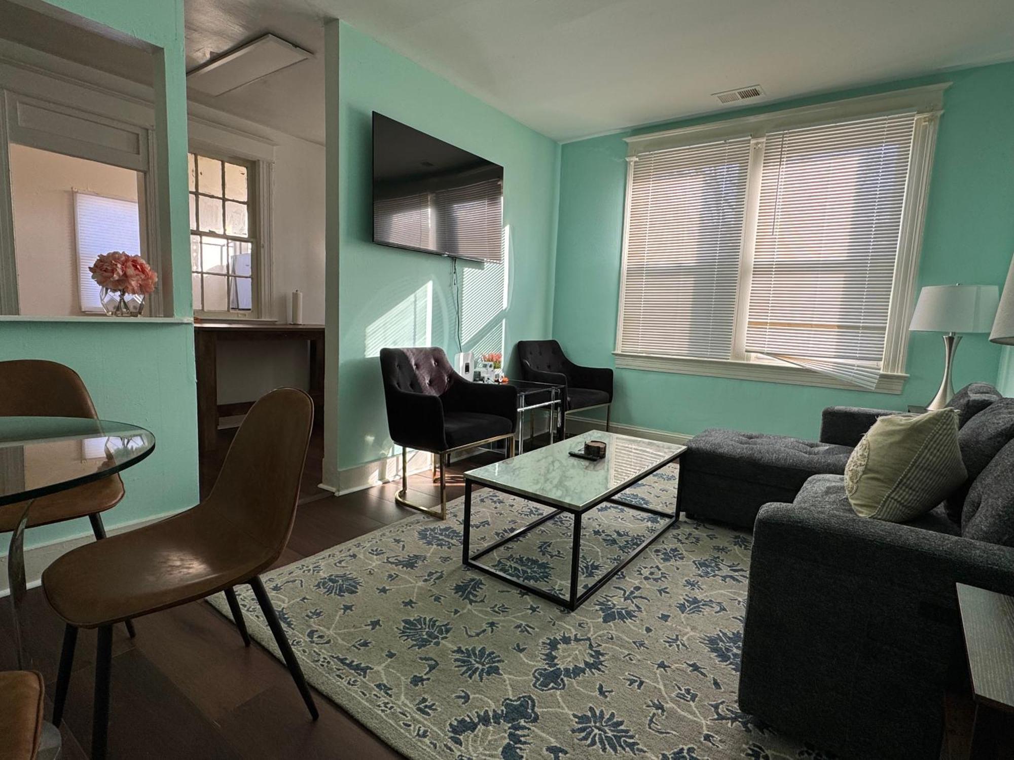 Apartment Gorgeous In Dc With 4bedrooms-6beds *