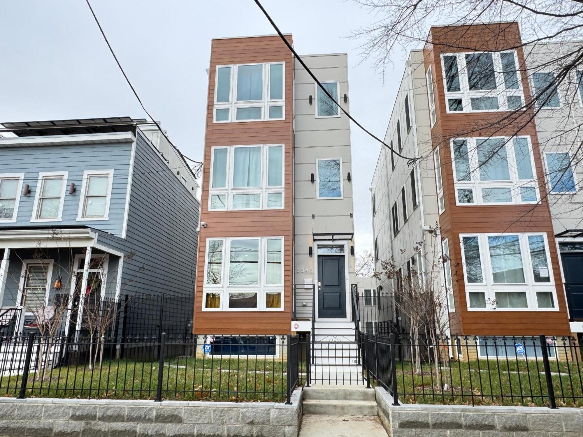 Holiday home Lux Spacious Townhouse 4br In Dc