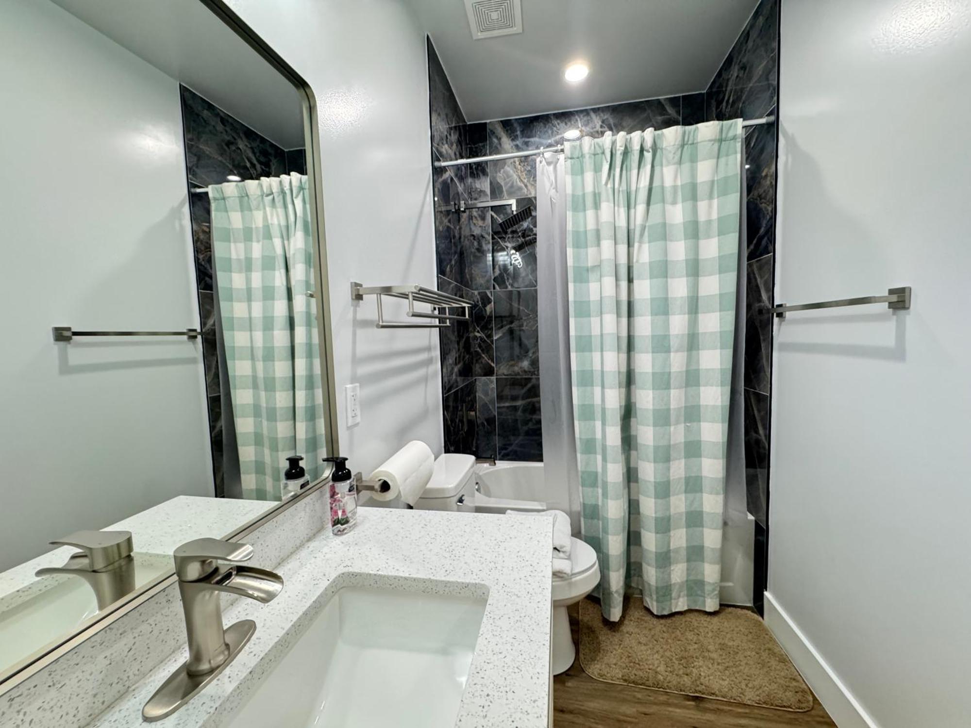 Lux Spacious Townhouse 4br In Dc