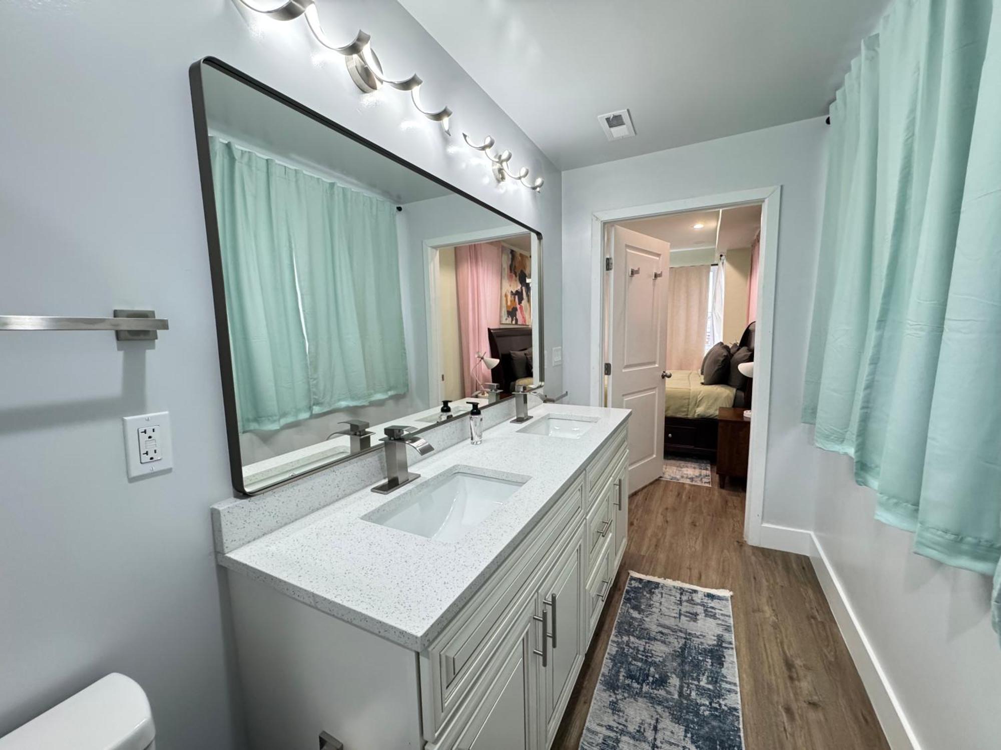 Lux Spacious Townhouse 4br In Dc *
