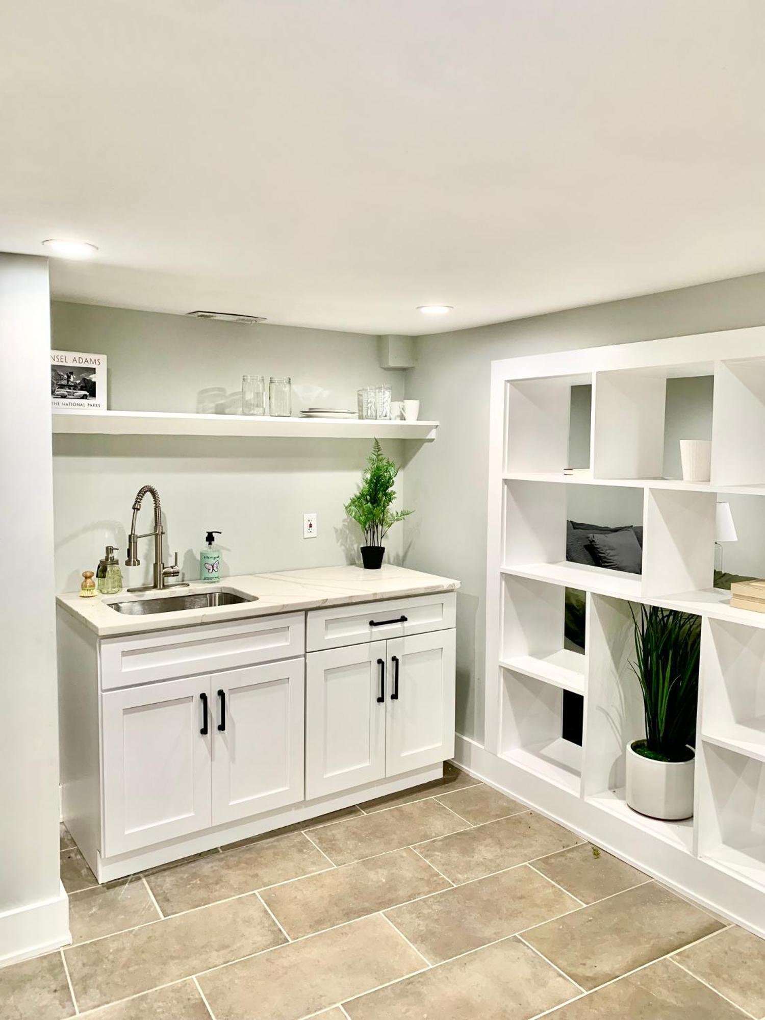 Cozy New Basement In Dc Near Metro Apartment