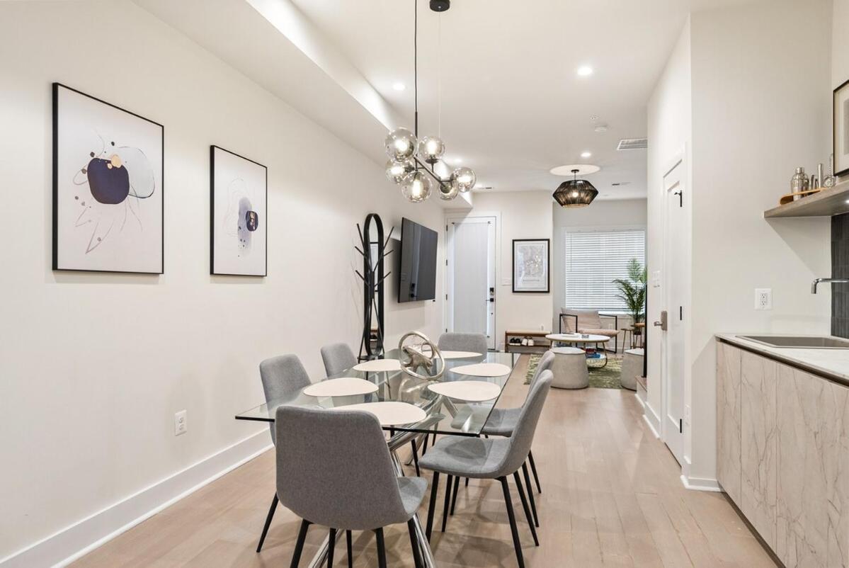 Modern Dc - 3 Bedroom With Parking Holiday home Washington