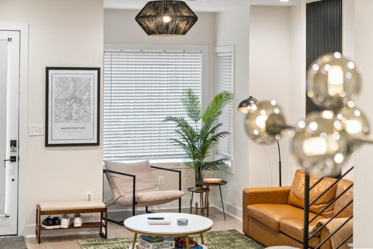 Modern Dc - 3 Bedroom With Parking Washington