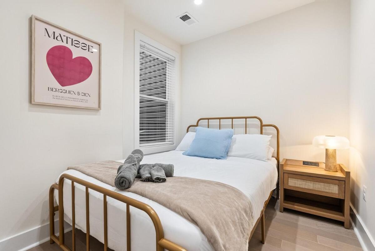 Modern Dc - 3 Bedroom With Parking Holiday home