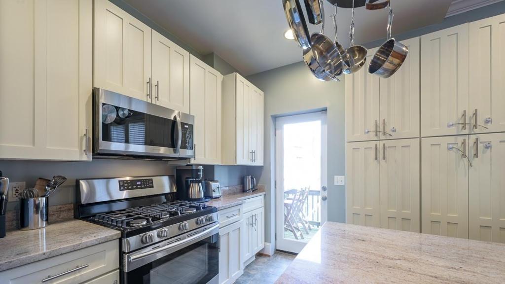 Historic Capitol Hill Townhouse Washington