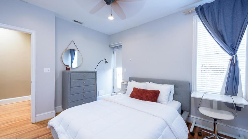 Apartment Historic Capitol Hill Townhouse *