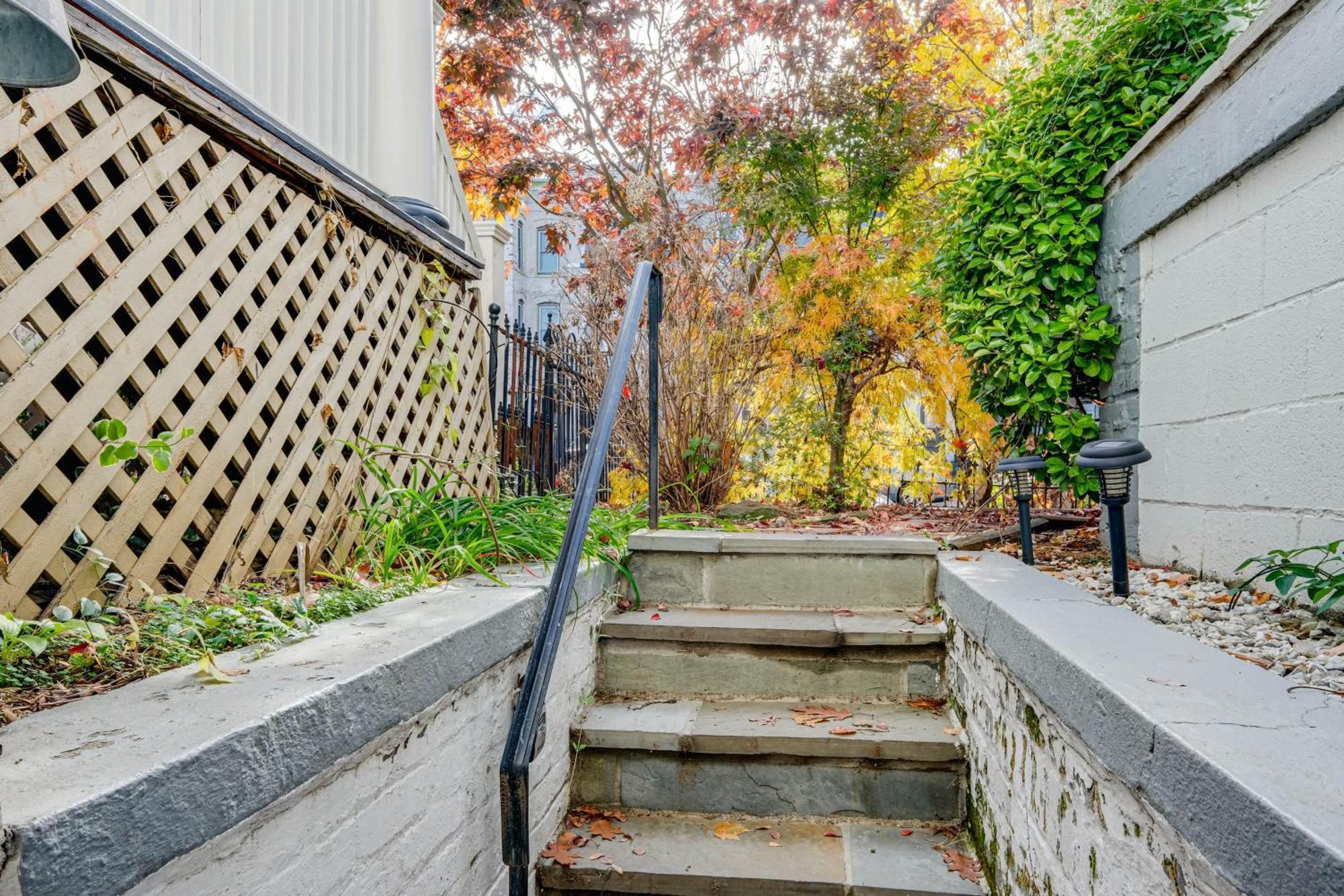 Historic Capitol Hill Townhouse *